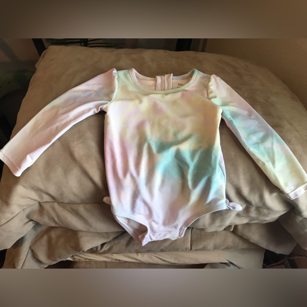 Baby gap 12-18 months girl bathing suite